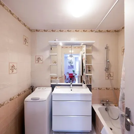 アパート Montcalm