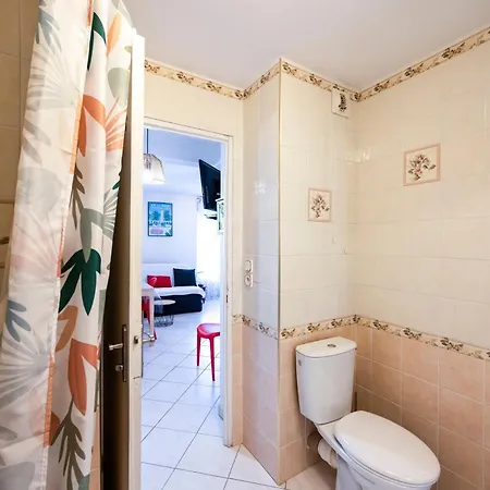 Montcalm アパート *